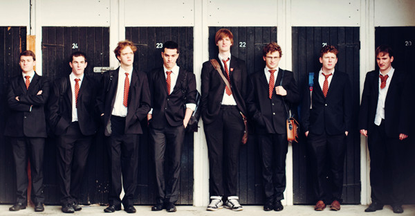 【侃大山】从英伦校服范儿到英国著名公学