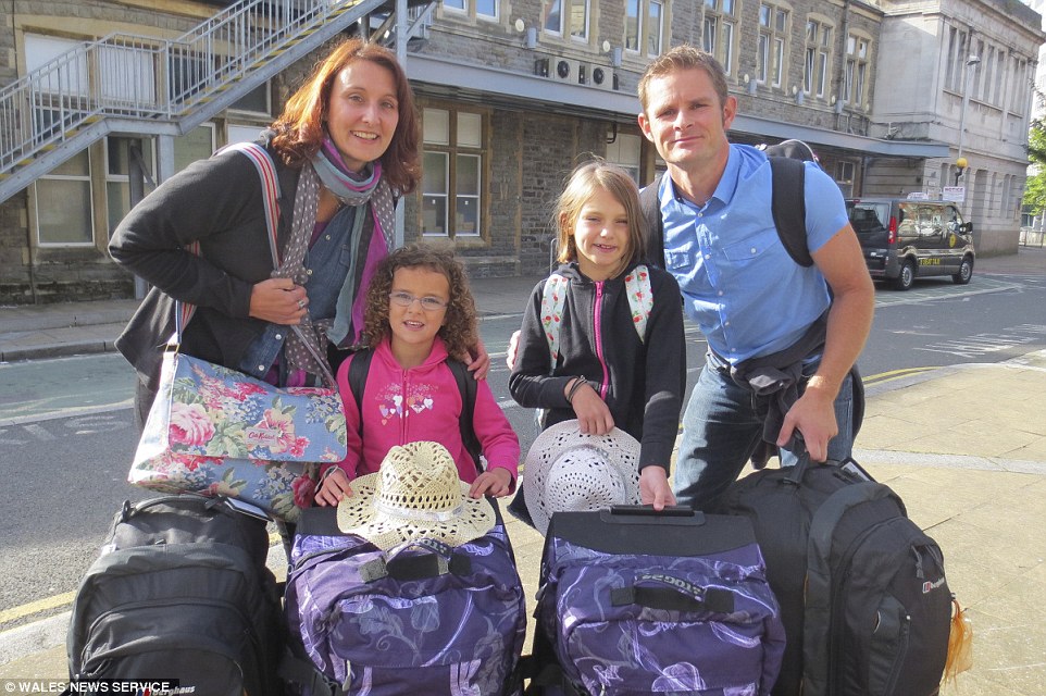 265ECD5000000578-2982596-The_family_set_off_from_their_home_in_Llandybie_Near_Ammanford_W-a-84_1425645206173