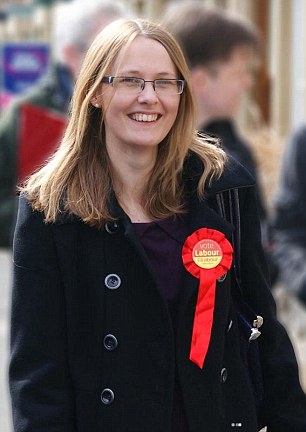 28A2FD4300000578-0-image-m-11_1431554219967