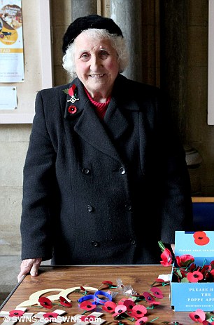 28A9053200000578-3081294-Dedicated_Olive_Cooke_pictured_selling_poppies_outside_Bristol_C-m-26_1431688790259