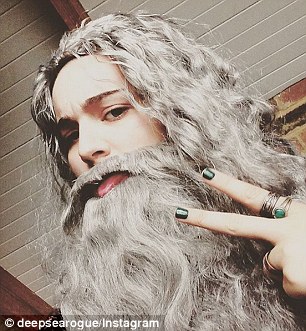 2D93857E00000578-3280372-image-m-8_1445314805079