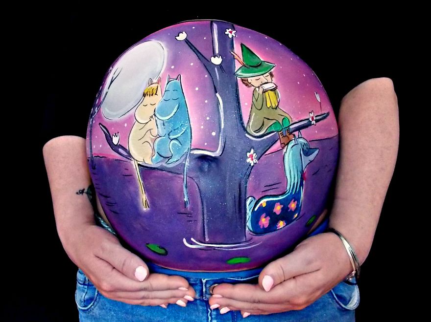Perfect-painted-prenatal-proposal-a-surprise-bump-painting-with-a-difference-5__880