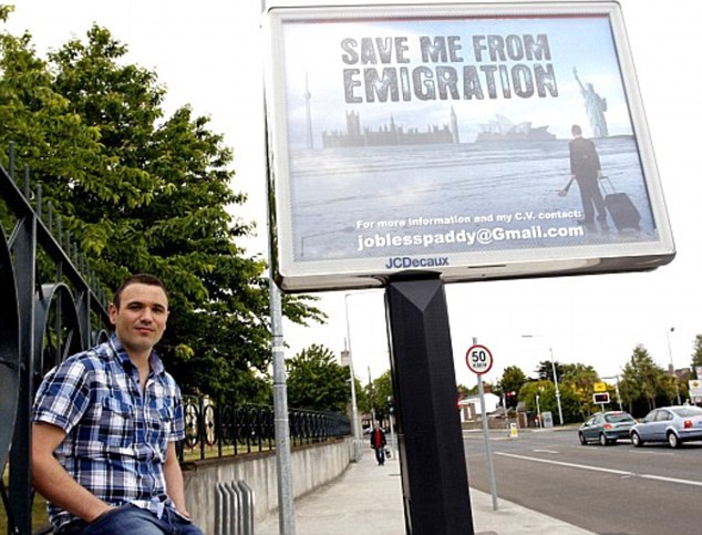 2DAD4E3A00000578-3271010-Eye_catching_Irish_job_hunter_Feilim_Mac_An_Iomaire_was_so_frust-m-2_1445544081803 (1)