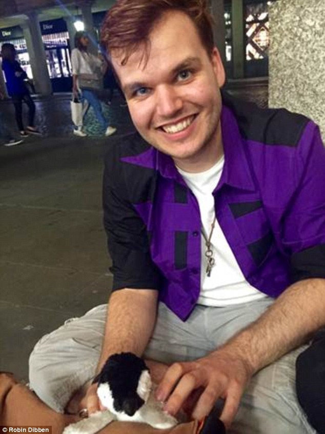 2EDB9B9400000578-3336295-Robin_Dibben_who_describes_himself_as_asexual_says_idea_of_havin-a-7_1448638037954