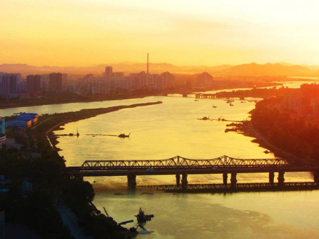 next-they-were-taken-to-the-yanggakdo-hotel-on-pyongyang-island-where-according-to-justin-foreigners-are-required-to-stay-on-the-25th-floor-the-two-werent-allowed-to-leave-the-hotel-until-they-were-picked-up-by-th