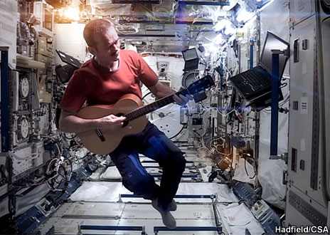 9_1_hadfield_guitar