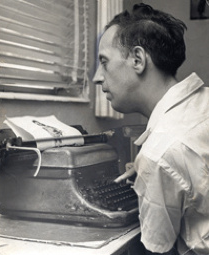 paul-smith-typewriter-artist-photo