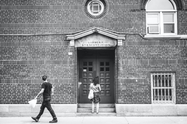 mikael-theimer-takes-photos-of-his-girlfriend-who-hates-having-her-picture-taken-14