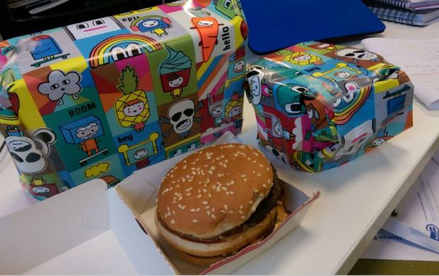 pet-big-mac-with-presents