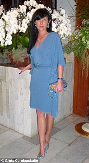 30D9673500000578-3430385-The_tribunal_heard_the_couple_met_in_2004_when_Mr_Hoggins_was_in-a-29_1454530272514