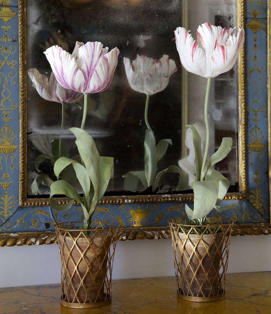 the-ukrainian-man-who-grows-porcelain-flowers-8__880