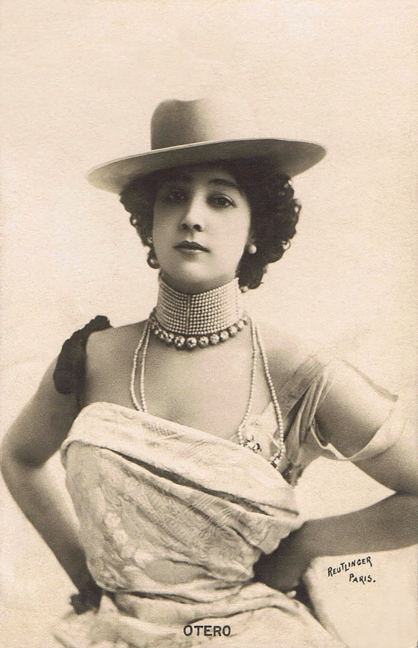 vintage-women-beauty-1900-1910-59__605