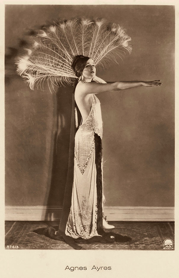 vintage-women-beauty-1900-1910-77__605