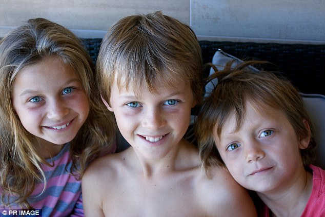 3410A71300000578-3585994-All_298_people_on_board_were_killed_including_38_Australian_resi-a-7_1463015171983