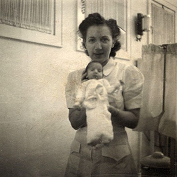 _89726235_976_bethallen-nurse