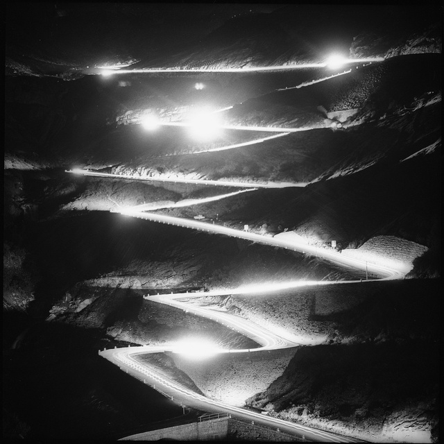 Tremola in der Nacht, Gotthard-Passstrasse, Sommer 1964#Tremola by night, Gotthard-Pass road, summer 1964