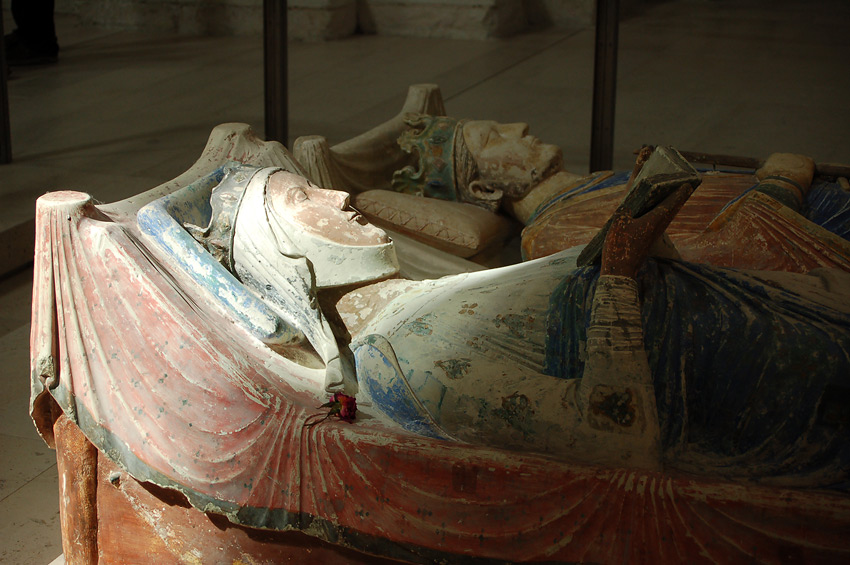 Gisant_alienor_d_aquitaine_et_henri2