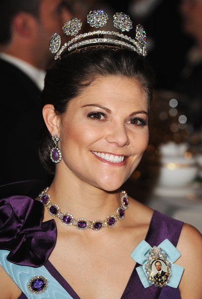 Princess+Victoria+Collar+Necklace+Gemstone+IXi0r9w-IJul
