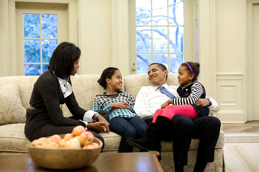 barack-obama-photographer-pete-souza-white-house-1-5763e35b1265a__880