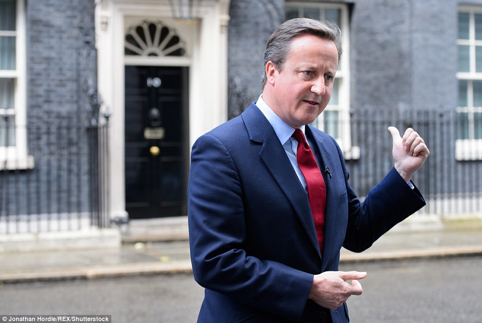362A3B9600000578-3685483-Final_briefing_Mr_Cameron_outside_No_10_yesterday_as_he_revealed-a-22_1468307739883
