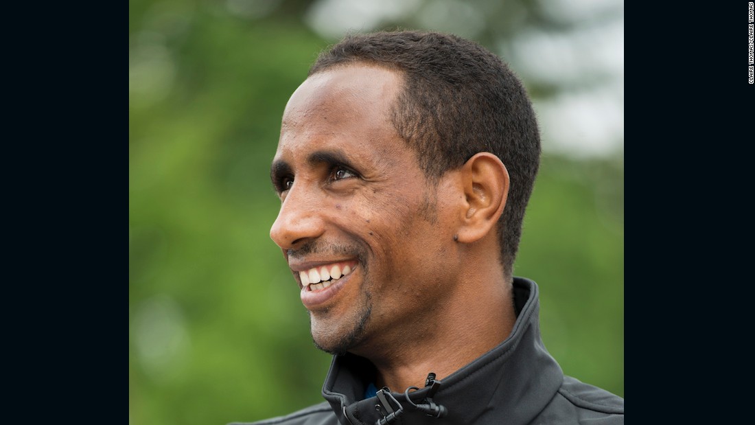 160728123439-refugee-olympic-team-yonas-kinde-super-169