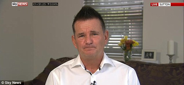 3D7D0A0200000578-4245100-Sutton_manager_Paul_Doswell_appeared_on_Sky_Sports_to_discuss_Ev-m-16_1487693160337