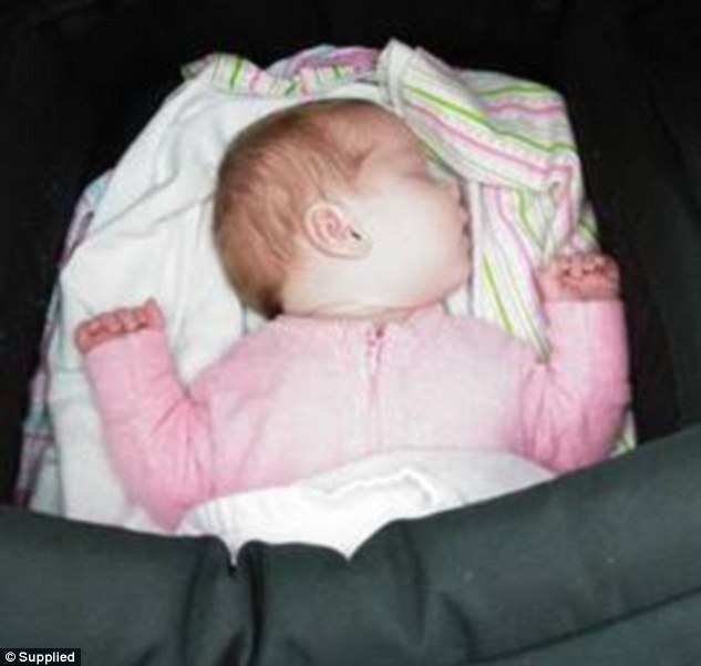 3DA48C1B00000578-4258868-Before_that_her_premature_twins_were_healthy_and_had_just_starte-m-38_1488017798891