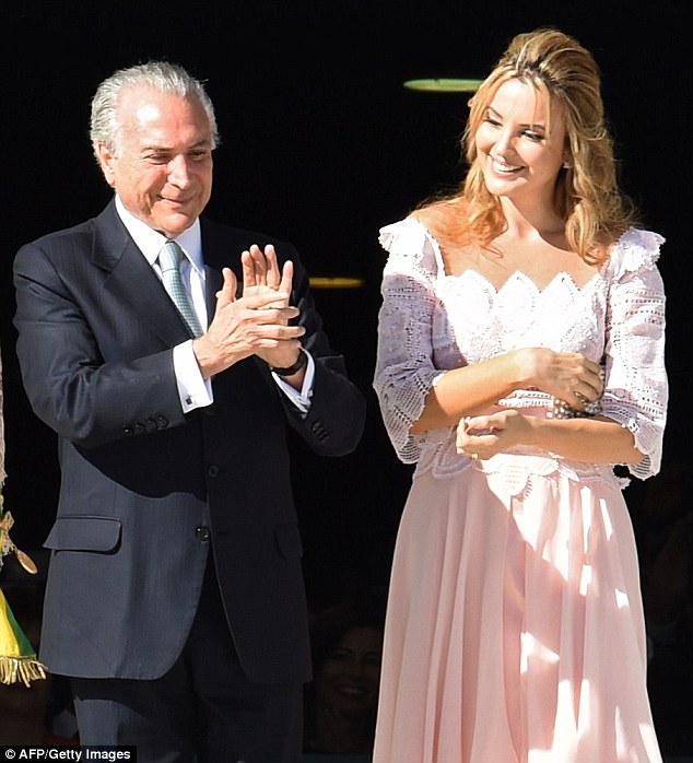 76岁的巴西总统娶的34岁美女老婆，到底是什么来头?今天我们来说一说…