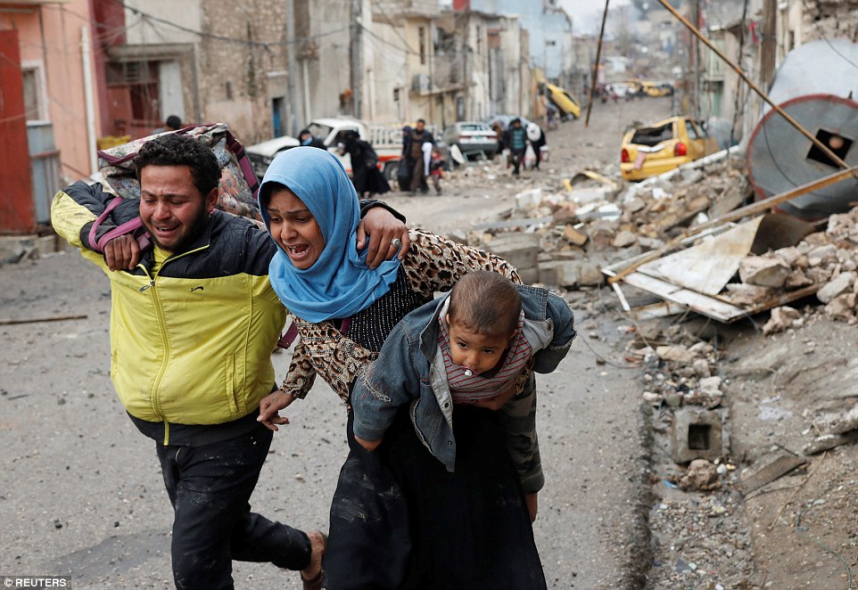 3DF8B16900000578-0-Most_people_in_Mosul_are_Sunni_Muslims_while_the_Iraqi_Army_is_d-a-33_1488787026992