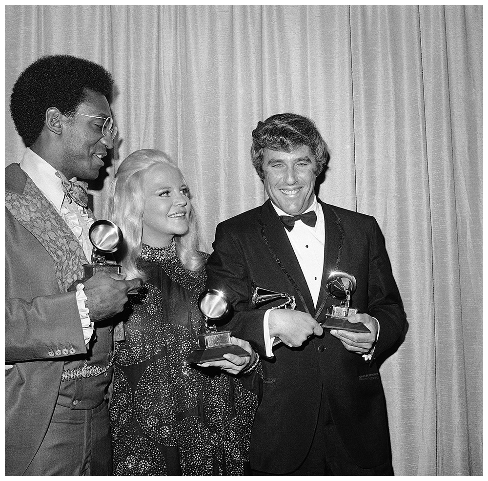 Bill Cosby, Peggy Lee e Burt Bacharach, 1970 (AP Photo)