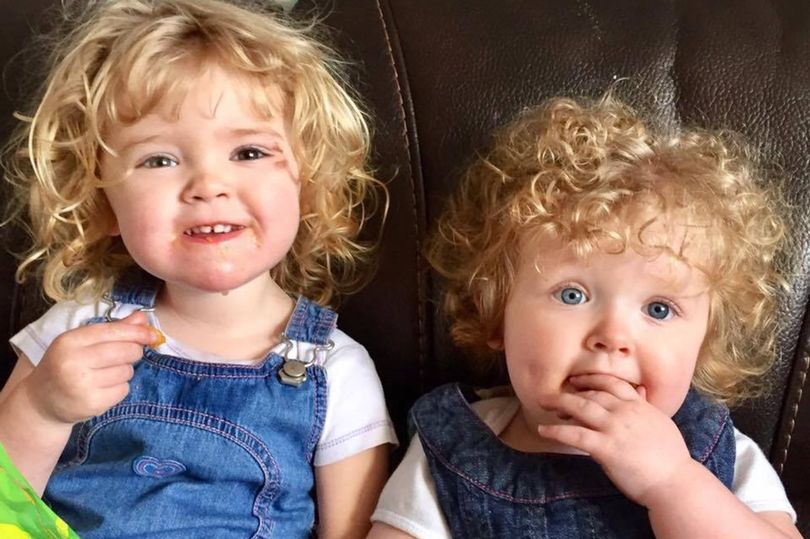 PAY-MUM-PUTS-KRAY-TWIN-TOTS-UP-FOR-SALE-AFTER-SNAP-CATCHES-THEM-LICKING-SPILT-MILK-OFF-FLOOR-WITH-DOGS