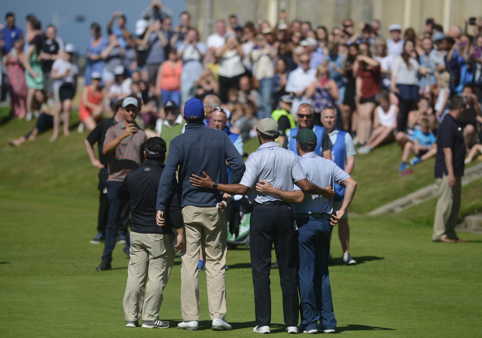 SWNS_OBAMA_SCOTLAND_045
