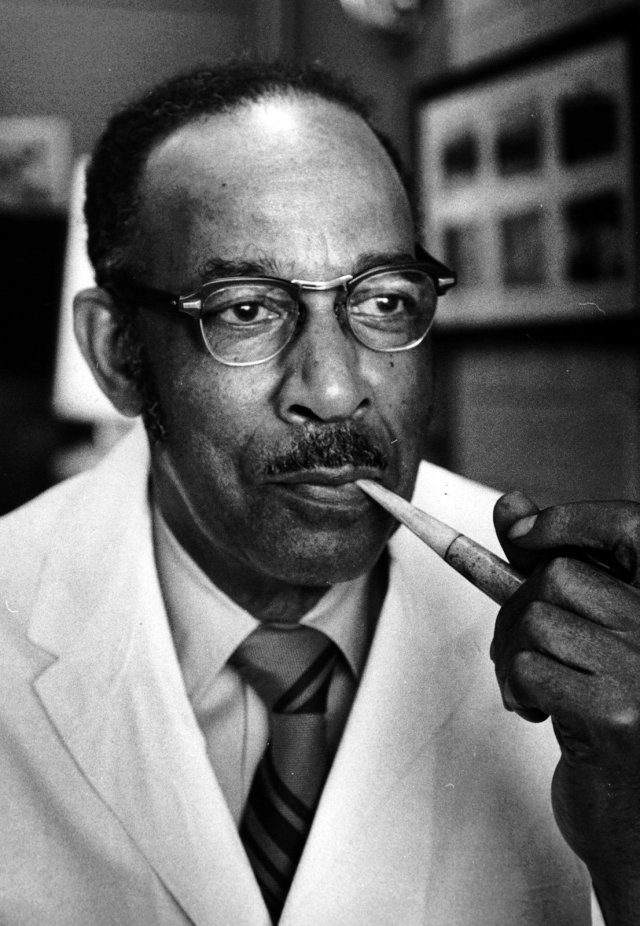 Vivien Thomas, Hopkins Hospital. Photo by Richard Childress/The Baltimore Sun/1976/file photo No Mags, No Sales, No Internet, No TV