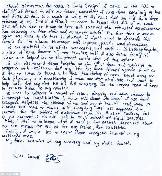 4C9049B300000578-5763233-image-m-21_1527094675244