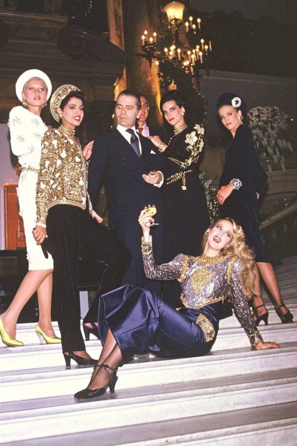 karl-lagerfeld-1985-1986-fall-winter-chanel-collection-vogue-11may16-getty_b