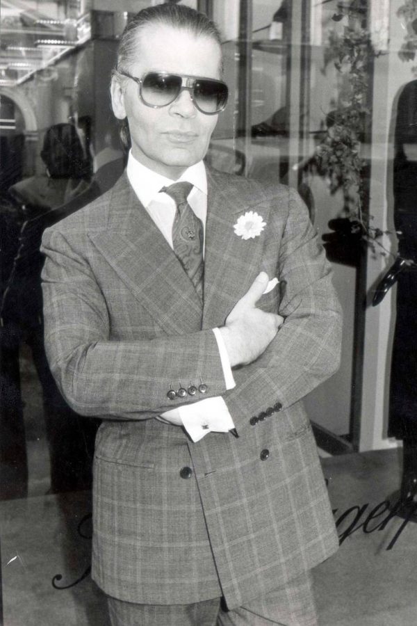 karl-lagerfeld-bond-st-store-1984-vogue-11may16-rex_b