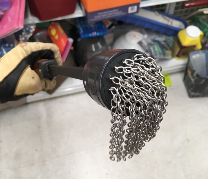 weird-odd-things-29-5c6b09fdcfe74__700