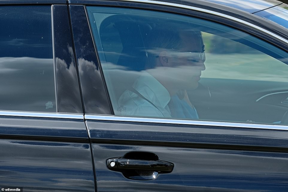 15703228-7219483-Prince_William_and_Kate_Middleton_were_seen_discreetly_arriving_-a-9_1562422254195