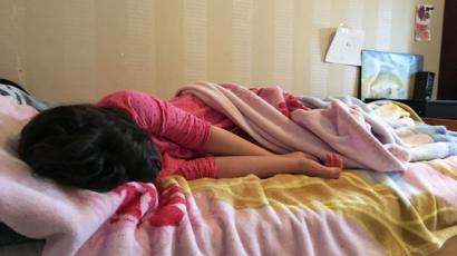 _98470702_sleeping_girl976