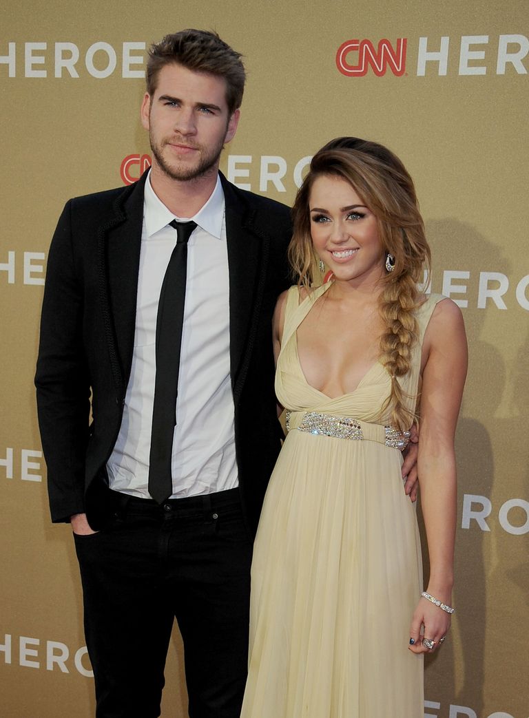 gallery-1453400936-miley-cyrus-liam-hemsworth-cnn-heroes-2011