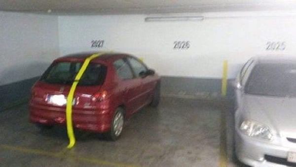 people-getting-revenge-on-bad-parkers-will-always-be-satisfying-36-photos-8
