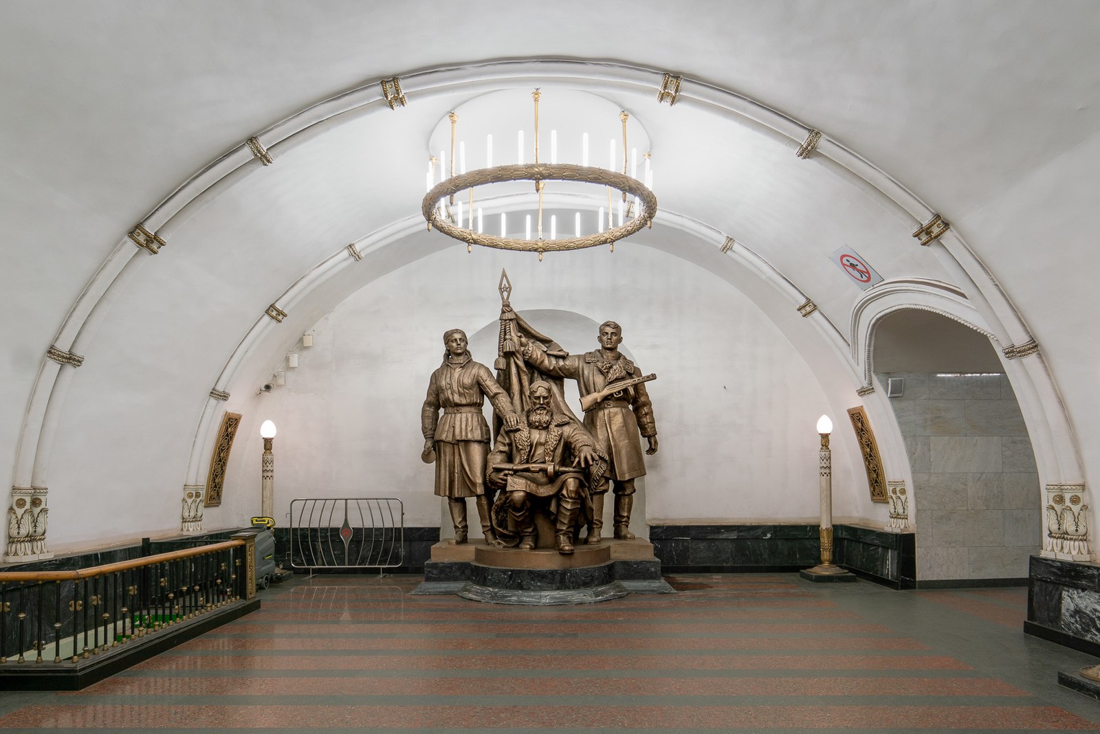 photo_herwig_soviet-metro_13