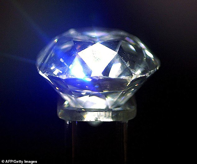 19274200-7535637-His_collection_included_the_fabled_Jacob_diamond_a_185_carat_gem-m-134_1570140941101