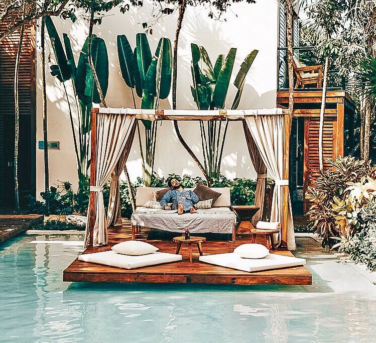 46897511_349943365588658_16395538834852