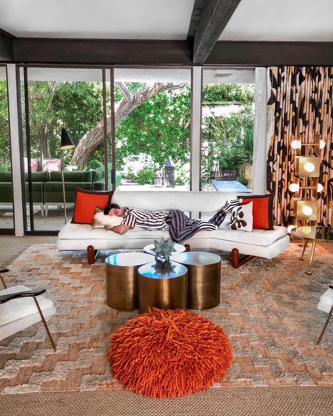 56373752_128988531503774_7154176931536984507_n