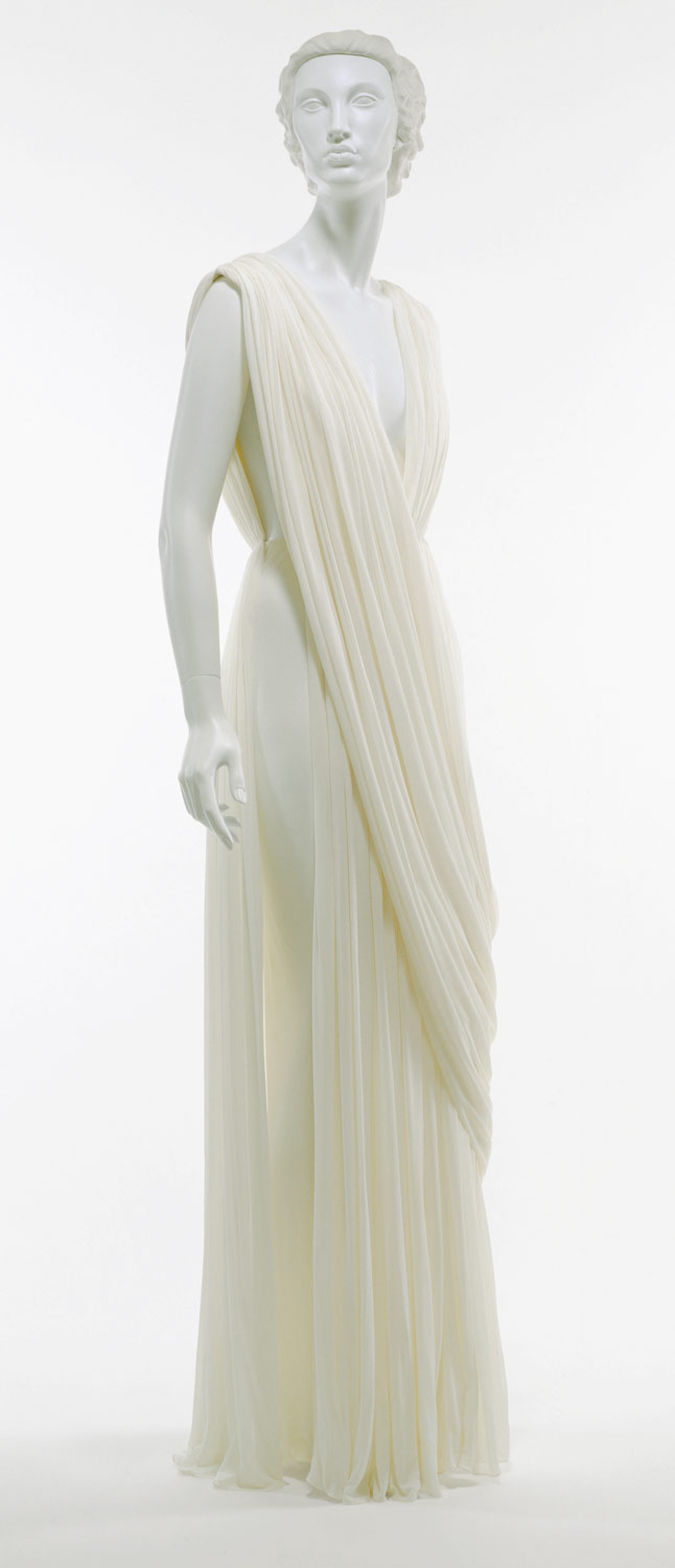 Working Title/Artist: Evening gown, white silk jersey Department: Costume Institute Culture/Period/Location: HB/TOA Date Code: Working Date: photography by mma 2003 Karin Willis, transparency #1A scanned and retouched by film and media (jn) 4_10_03