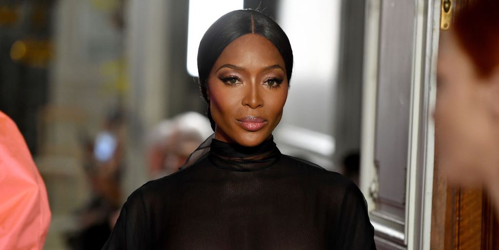 model-naomi-campbell-walks-the-runway-during-the-valentino-news-photo-1124223767-1548270776