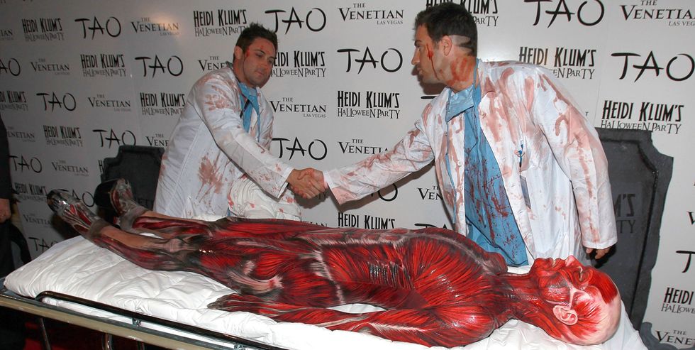 heidi-klum-halloween-2011-tao-1530281262