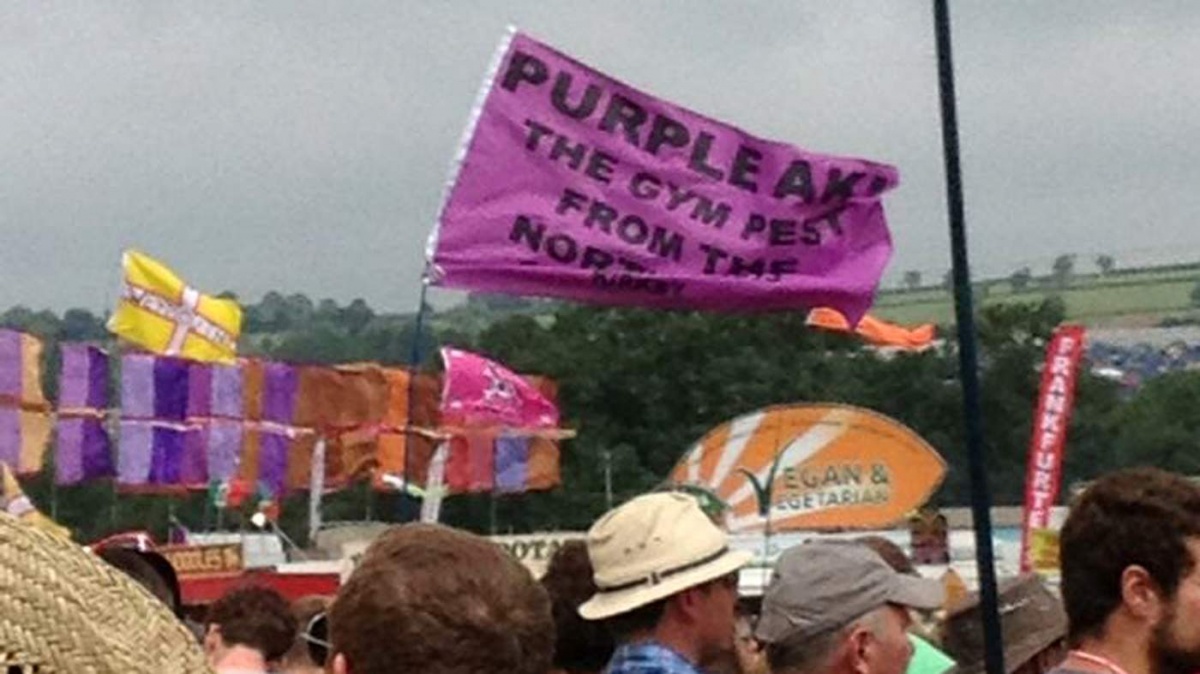 glastonbury_flag_crop_1omdbhk-mr_xhhabi0.jpg