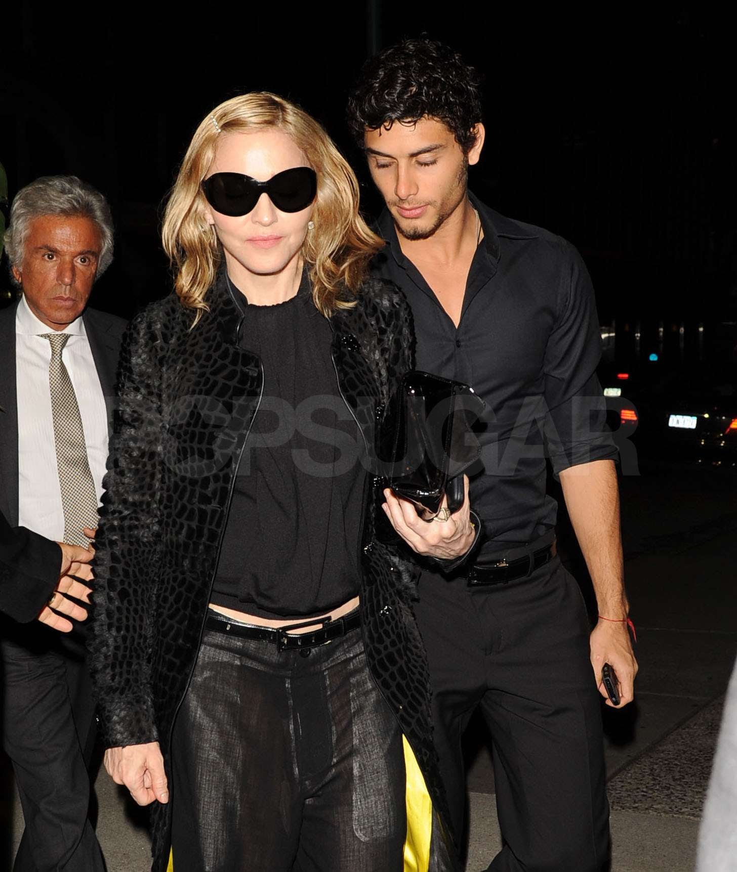 Photos-Madonna-Jesus-Luz-Seeing-Hugh-Jackman-Daniel-Craig-Broadway (1)